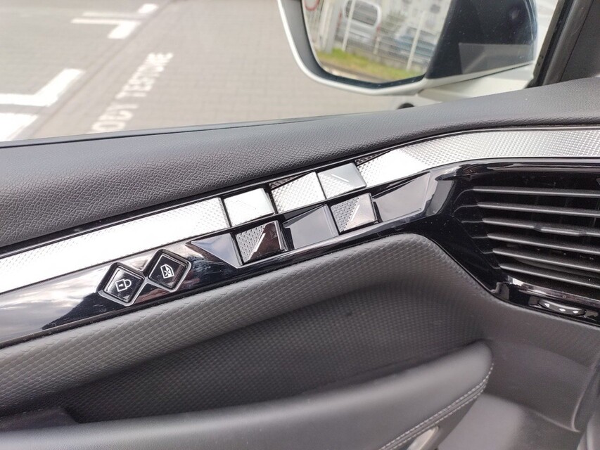 DS Automobiles DS 4 Crossback