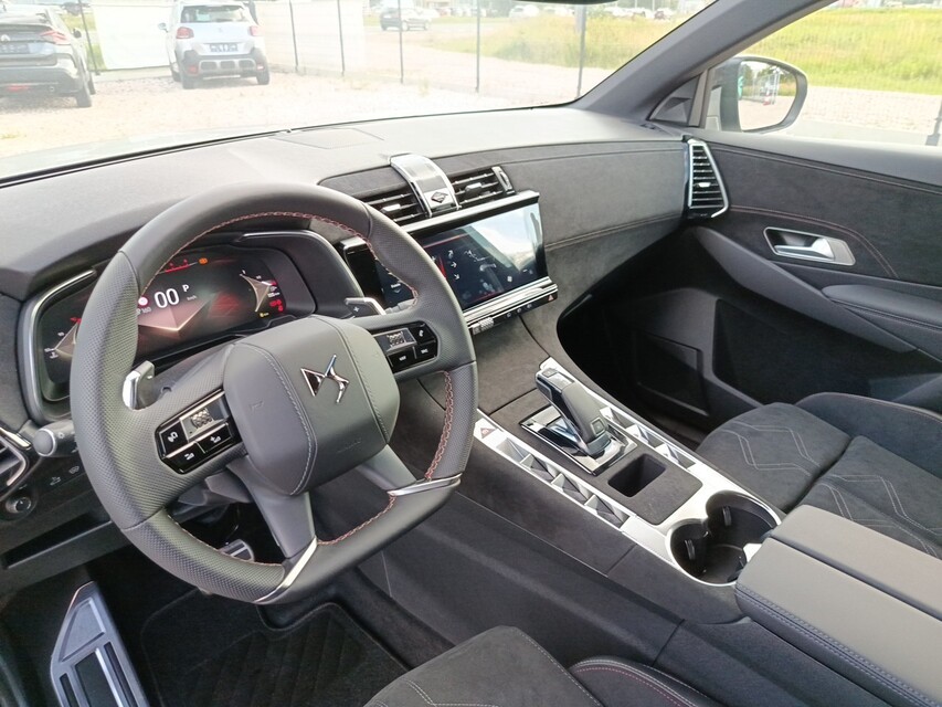 DS Automobiles DS 7 Crossback