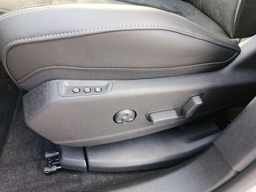 DS Automobiles DS 7 Crossback