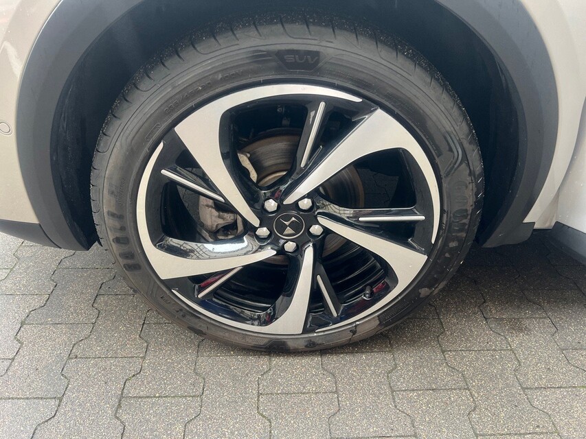DS Automobiles DS 7 Crossback